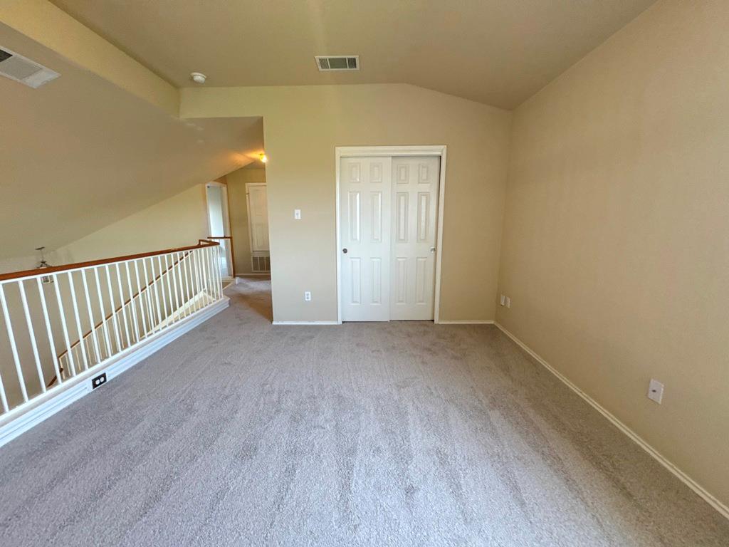 1005 Gentry Dr, Leander, TX 78641