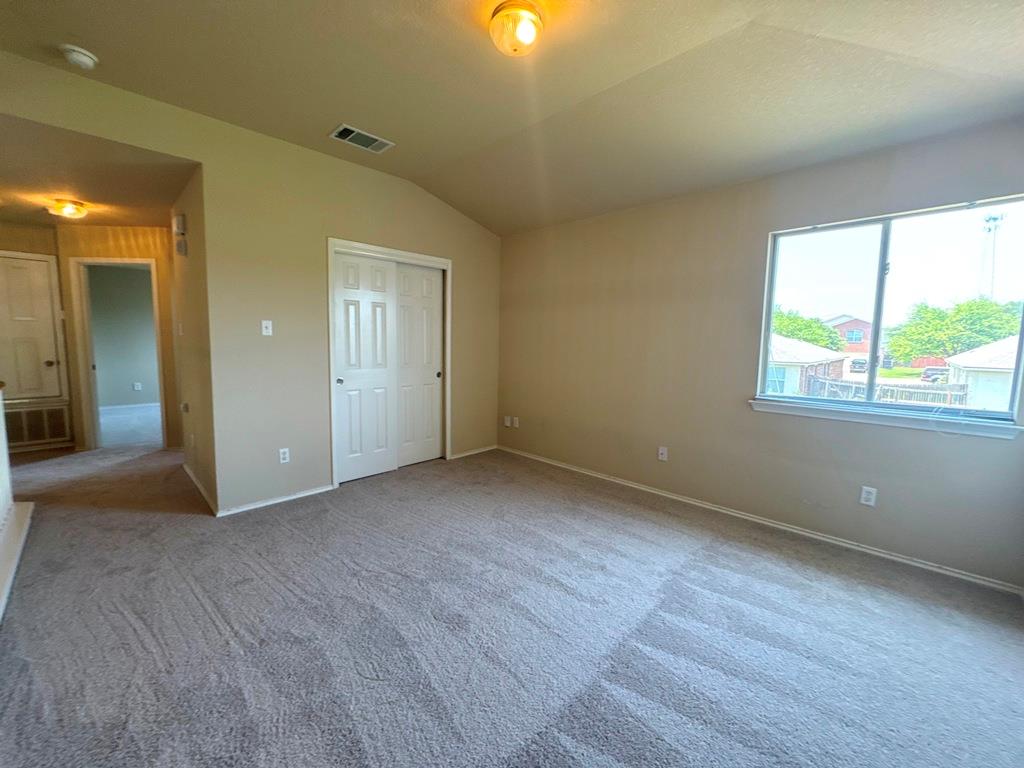 1005 Gentry Dr, Leander, TX 78641