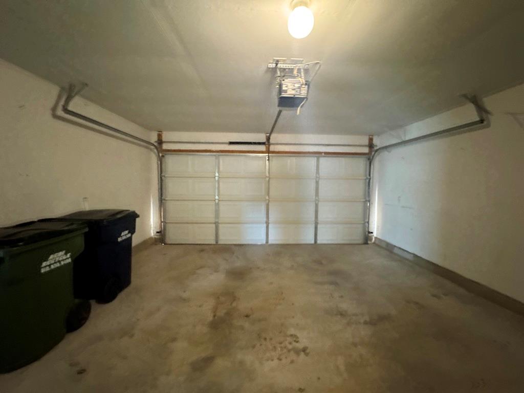 1005 Gentry Dr, Leander, TX 78641