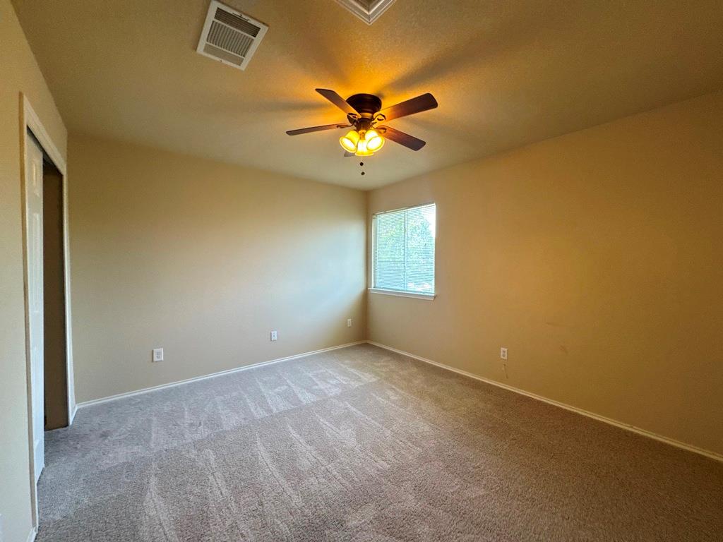 1005 Gentry Dr, Leander, TX 78641