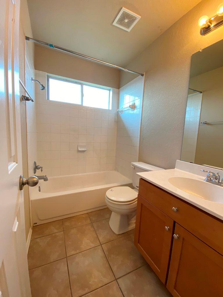 1005 Gentry Dr, Leander, TX 78641