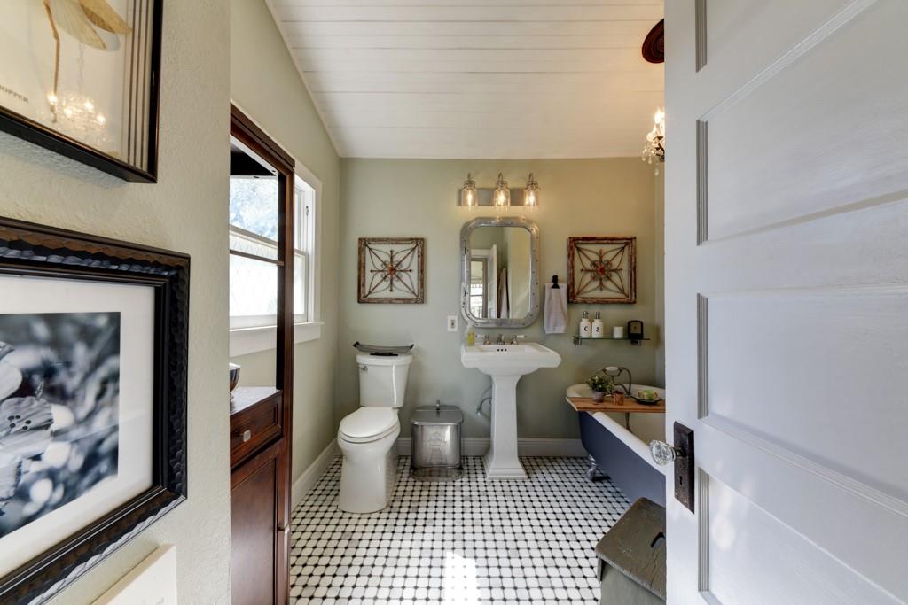 481 N Central Ave Ave, New Braunfels, TX 78130