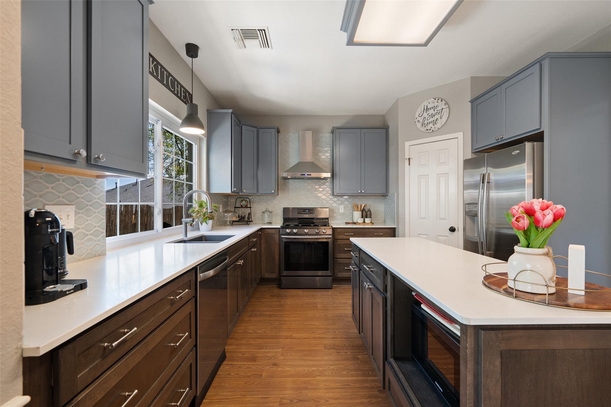 11006 Needham Ct, Austin, TX 78739