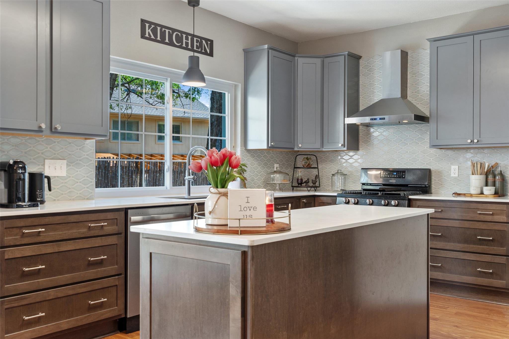 11006 Needham Ct, Austin, TX 78739