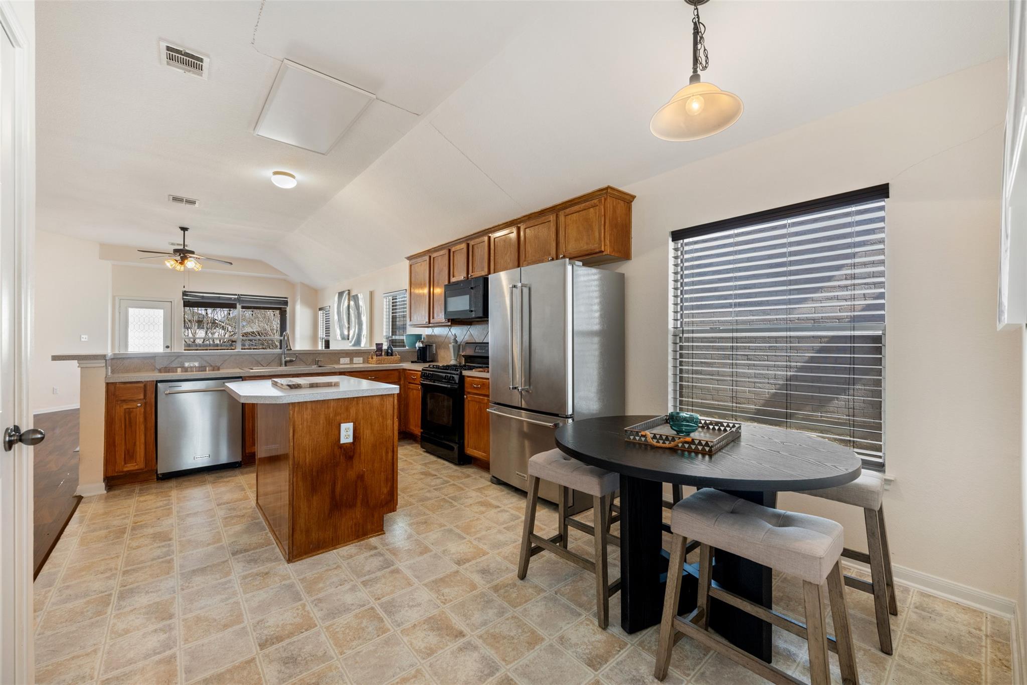 221 Stone Crest Blvd, Buda, TX 78610