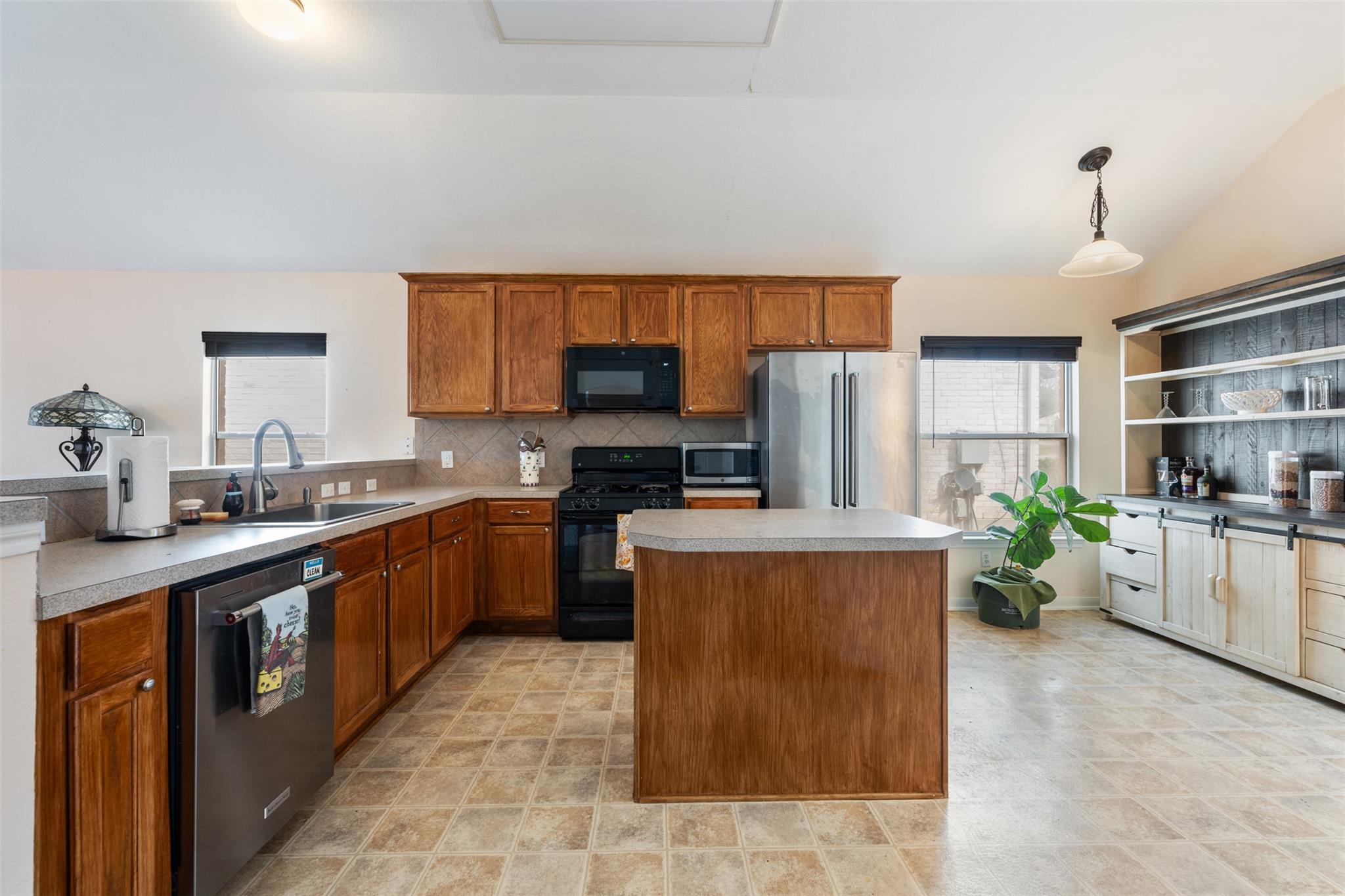 221 Stone Crest Blvd, Buda, TX 78610