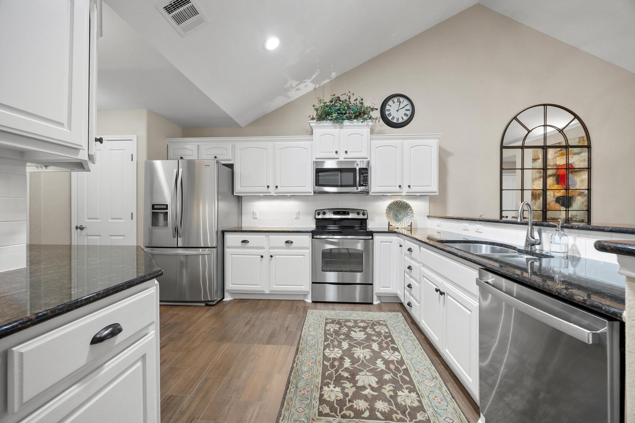 30 Wildwood Dr # 64, Georgetown, TX 78633