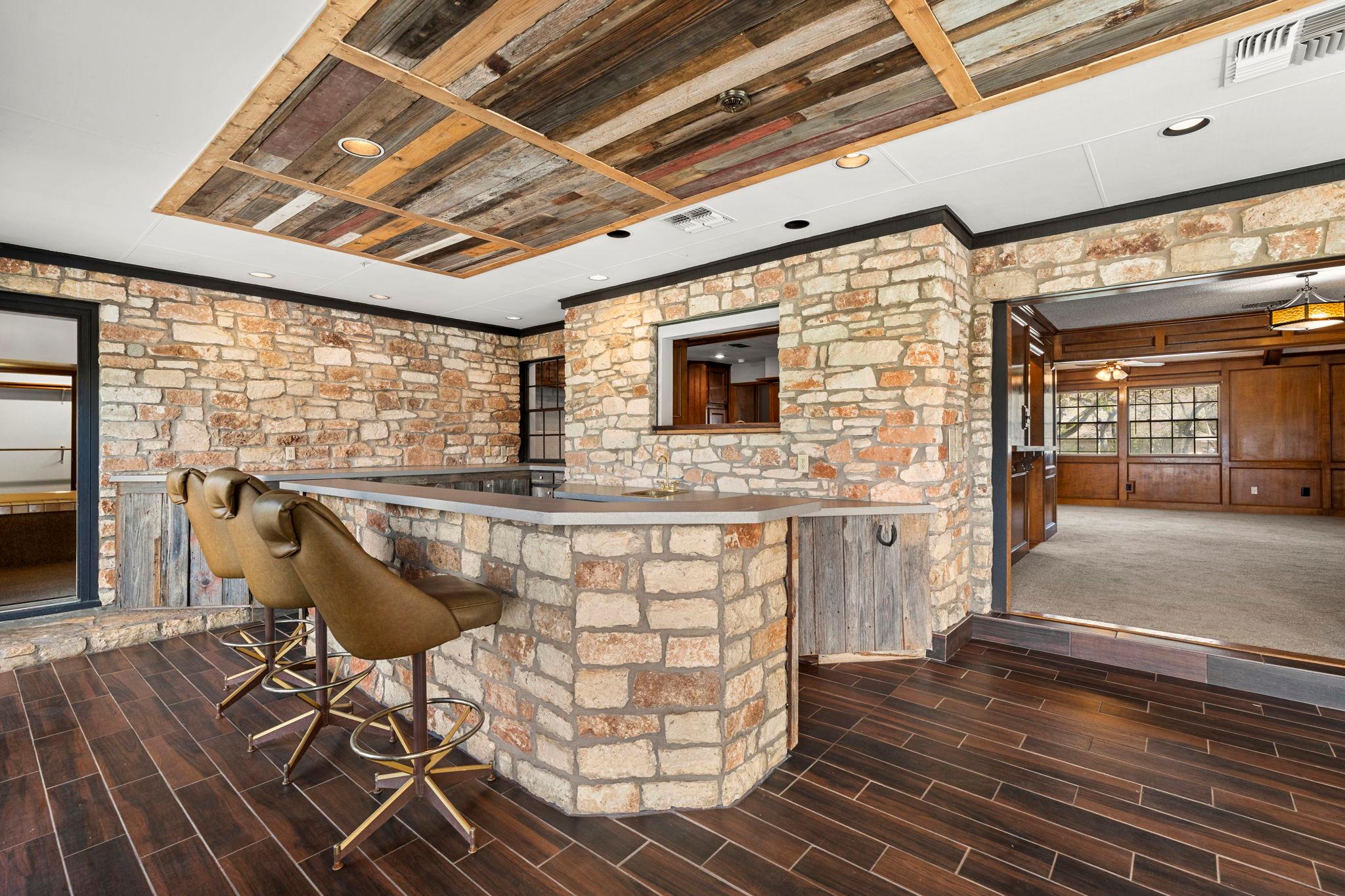 108 Augusta Ln, Wimberley, TX 78676