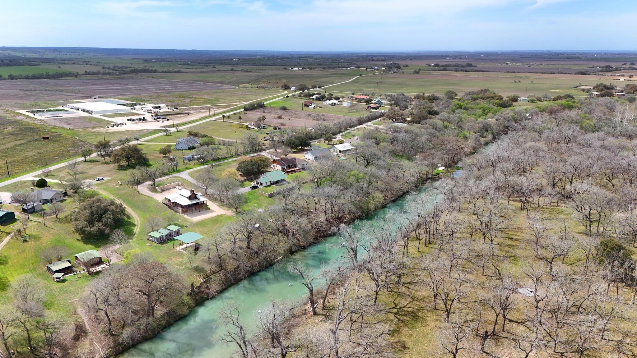 398 Redbird Ln, Kingsbury, TX 78638