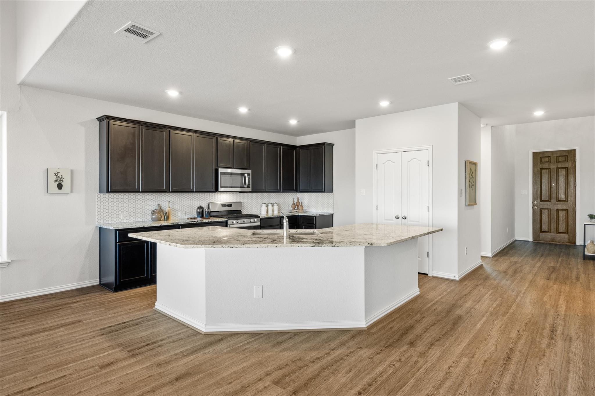 277 Biscayne Bay Bnd, Kyle, TX 78640