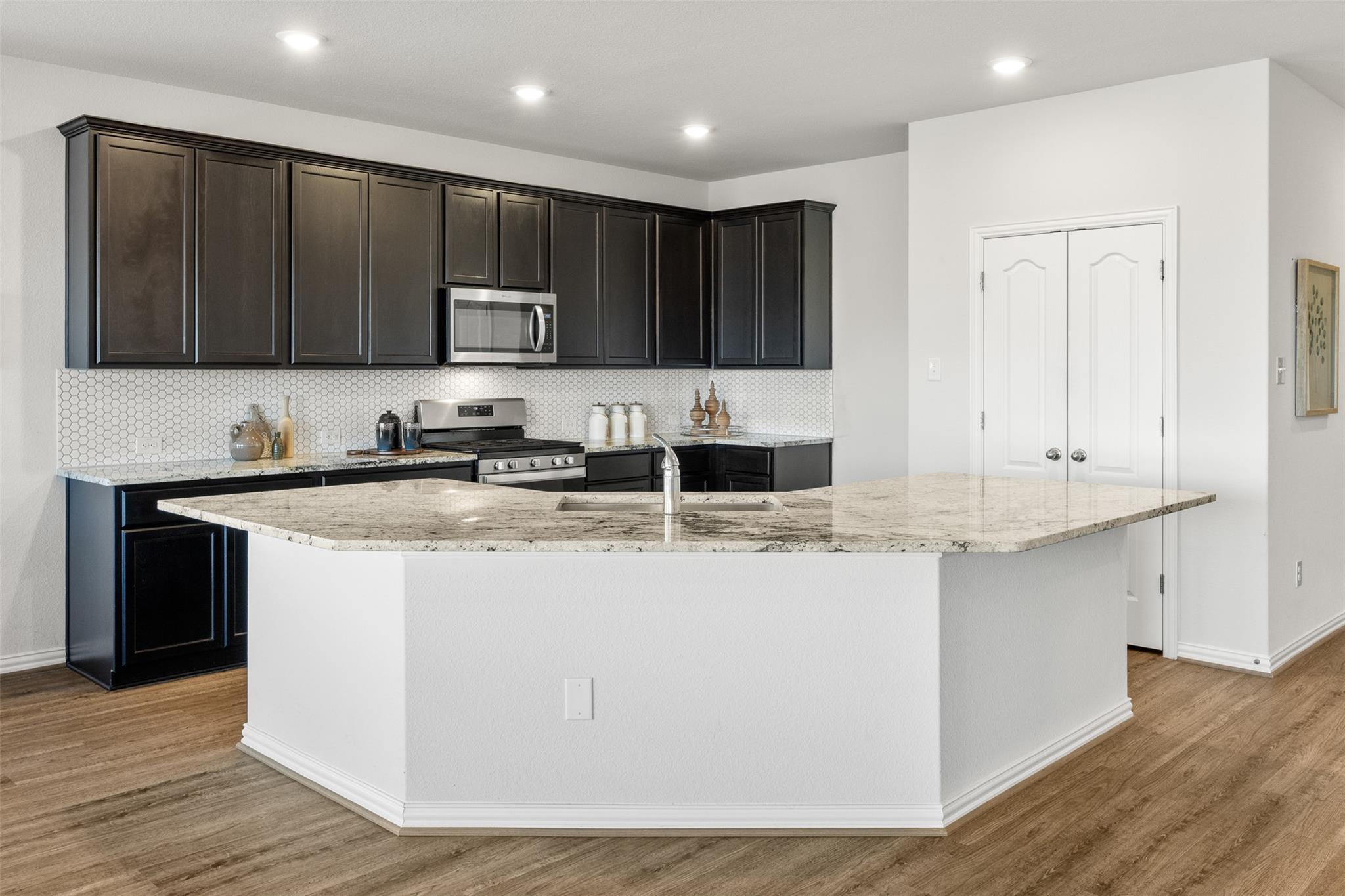 277 Biscayne Bay Bnd, Kyle, TX 78640