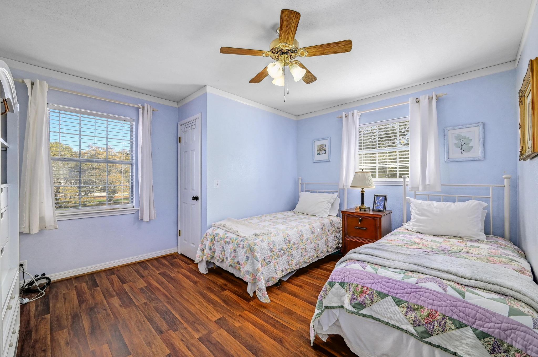 384 Sunset Rdg, Blanco, TX 78606