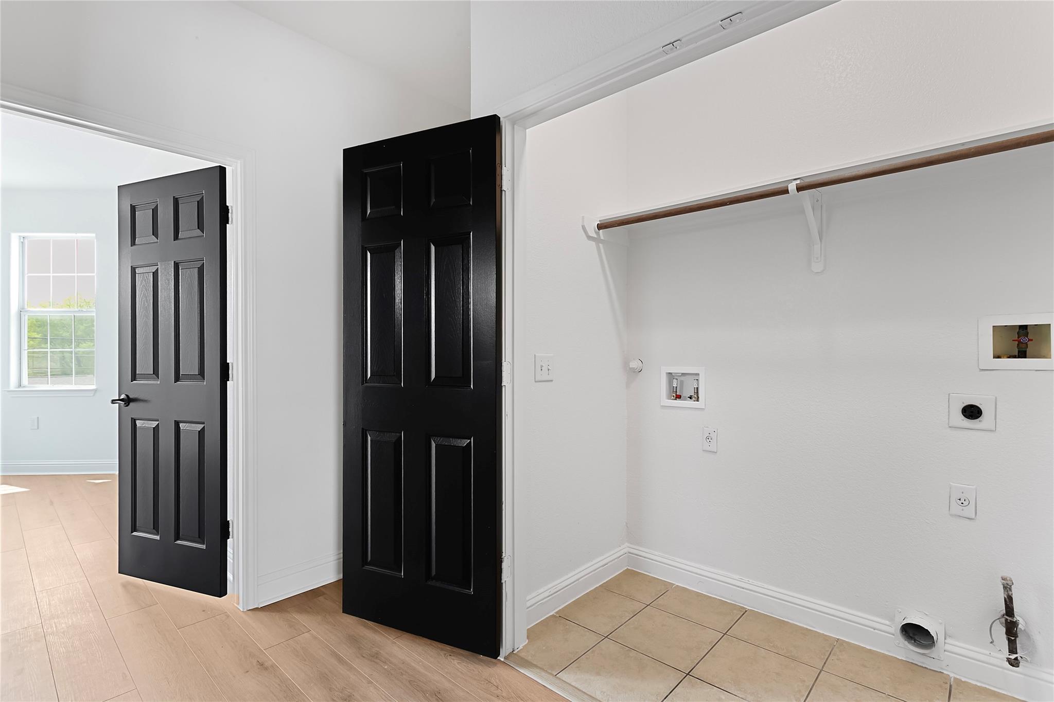 5408 Downs Dr # 1, Austin, TX 78721