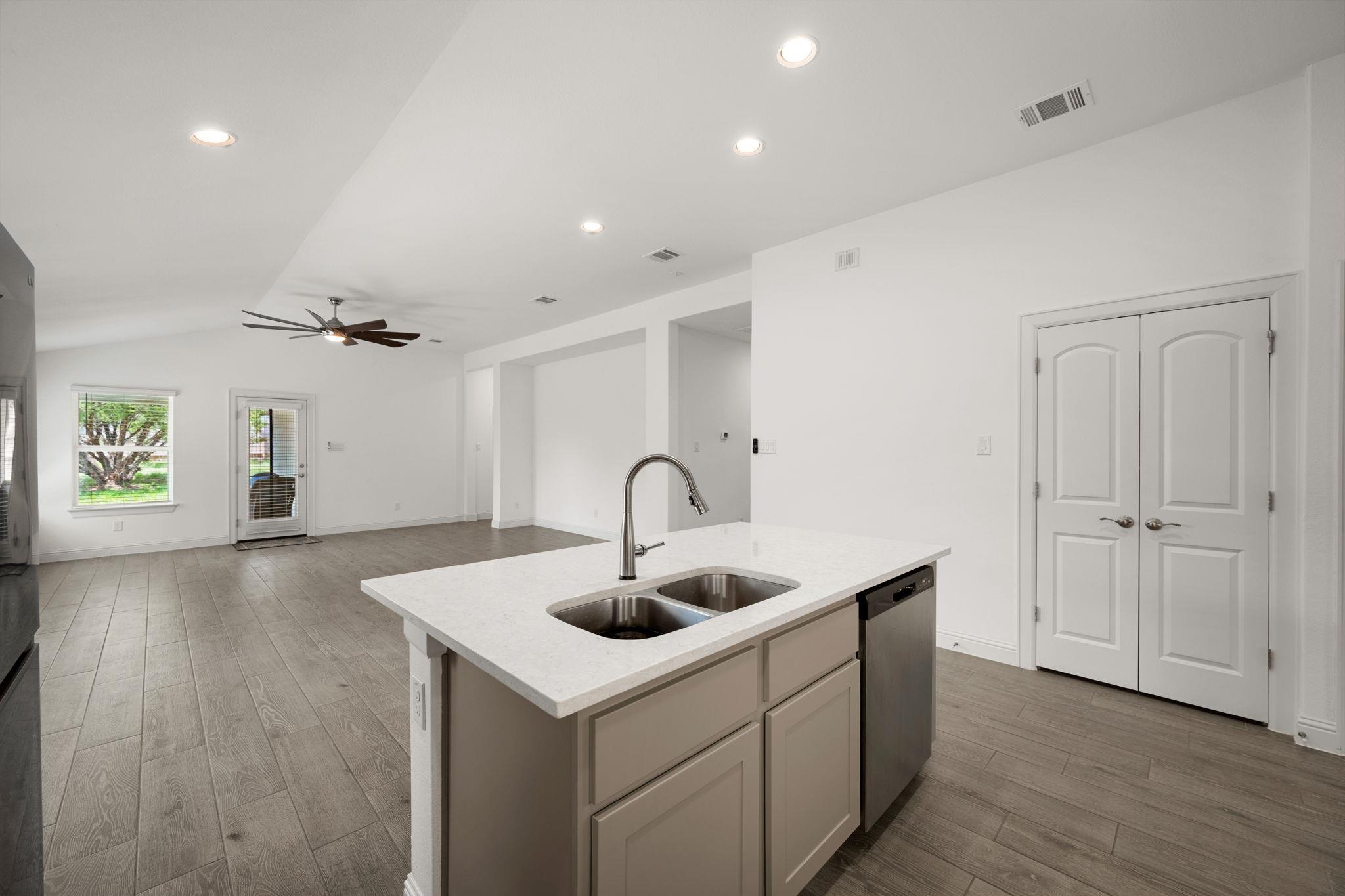 21203 Santa Rosa Ave, Lago Vista, TX 78645