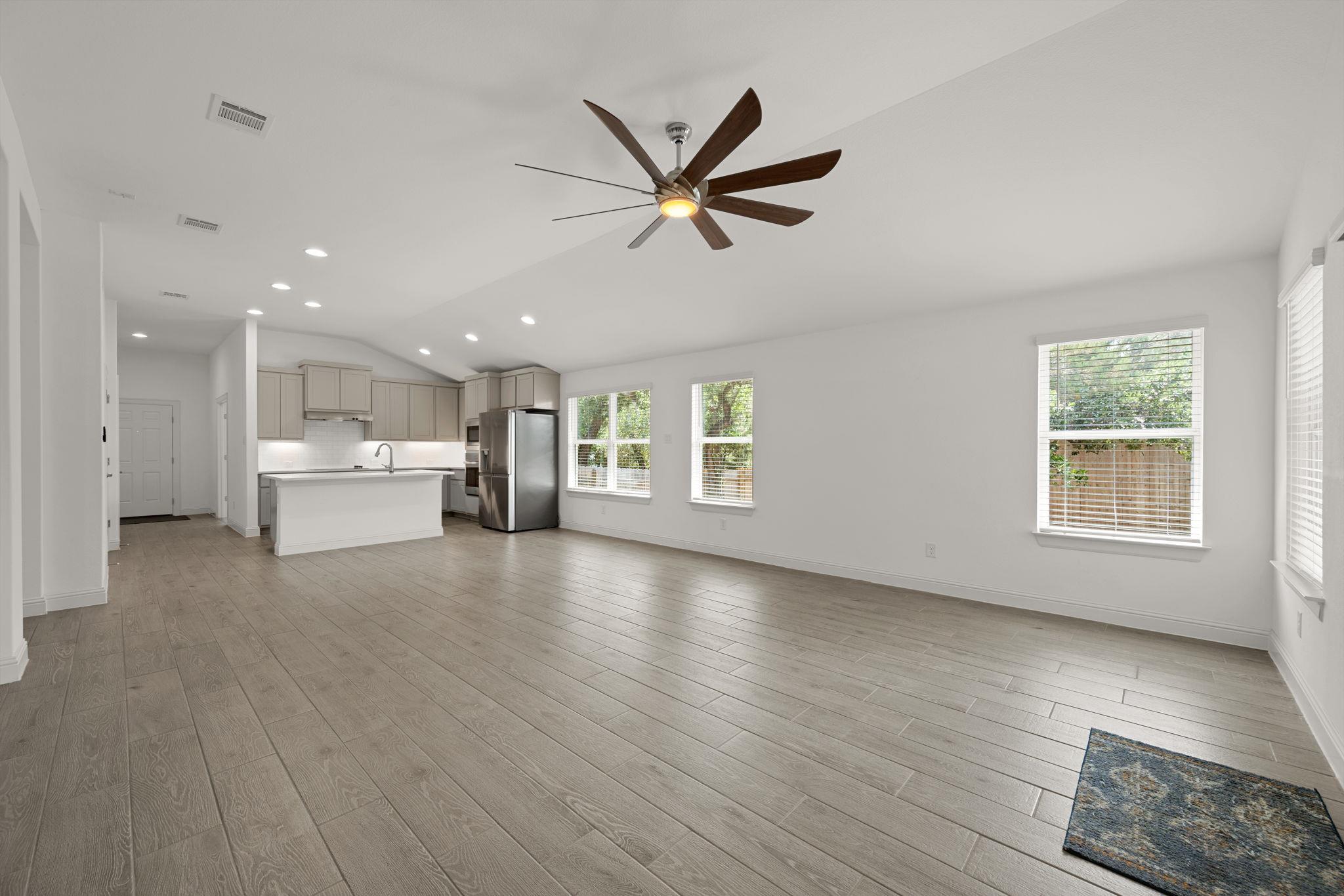 21203 Santa Rosa Ave, Lago Vista, TX 78645
