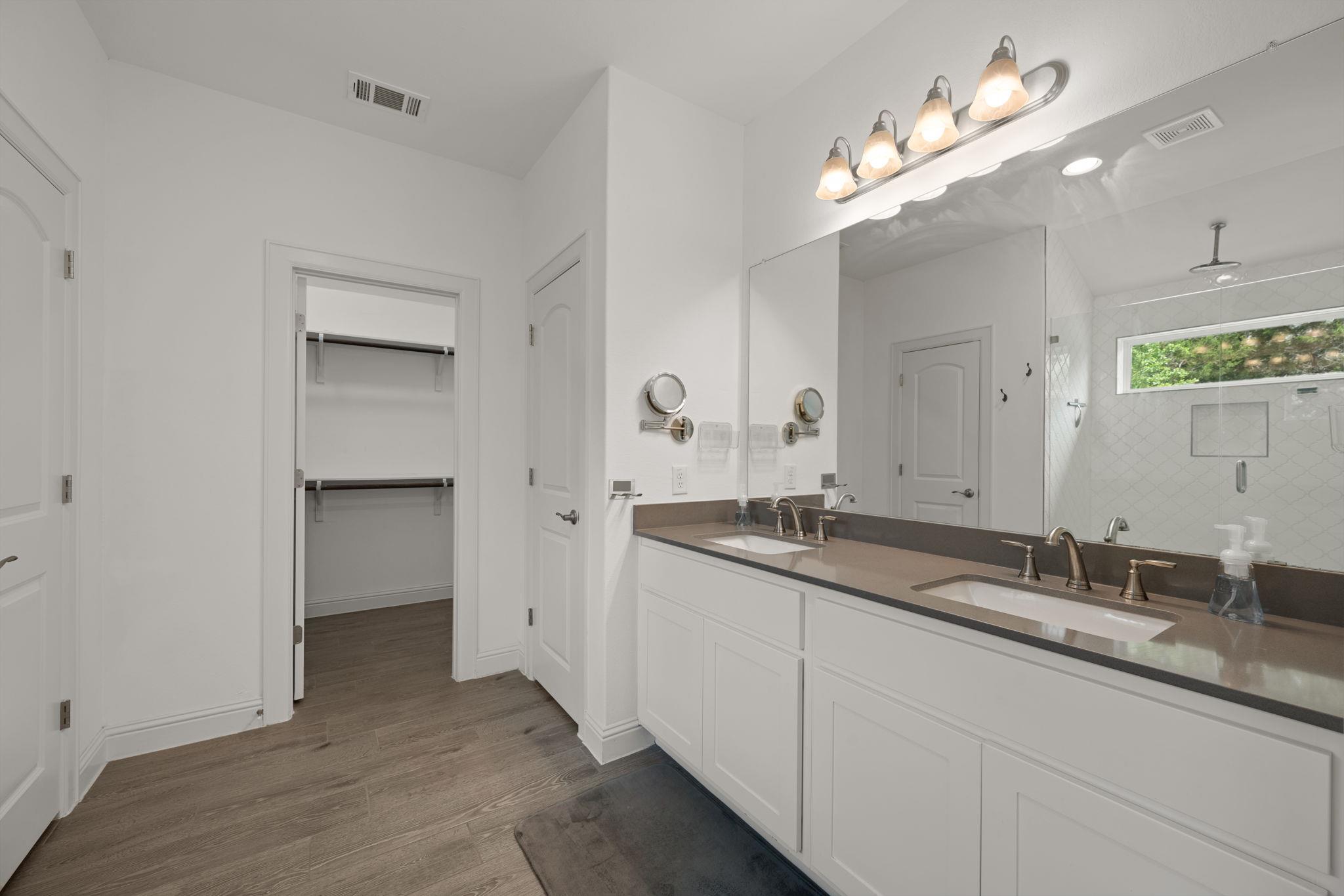 21203 Santa Rosa Ave, Lago Vista, TX 78645