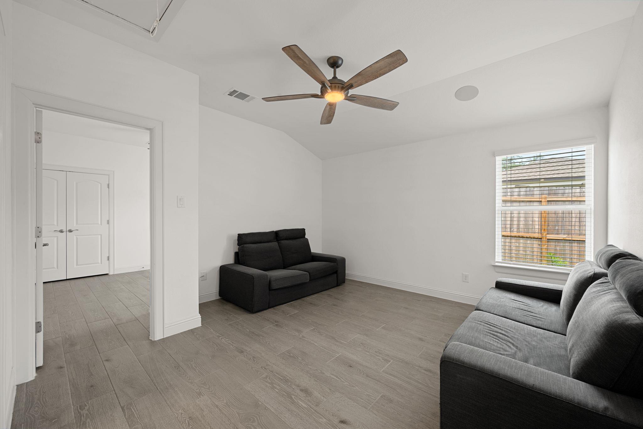21203 Santa Rosa Ave, Lago Vista, TX 78645