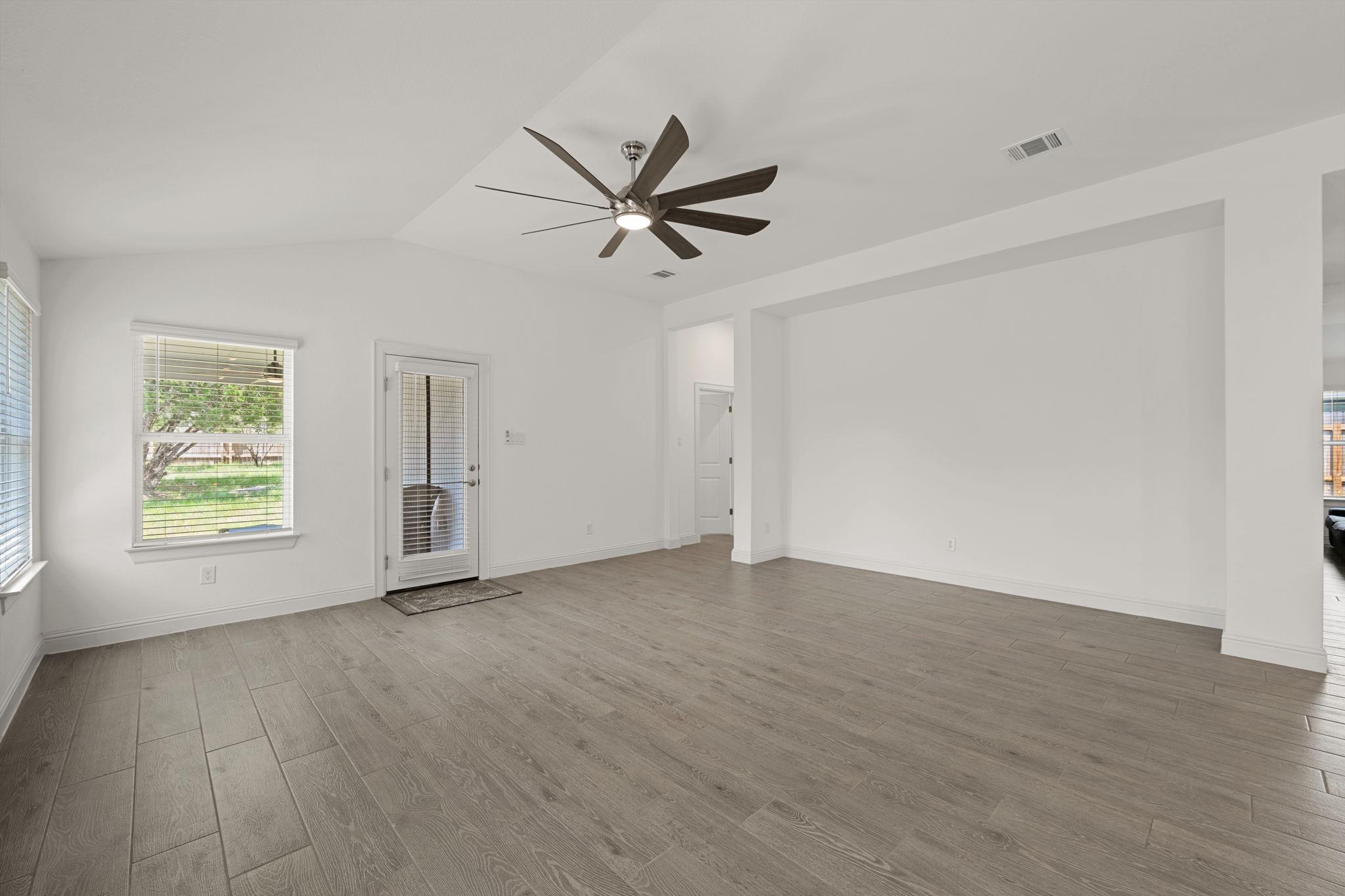 21203 Santa Rosa Ave, Lago Vista, TX 78645