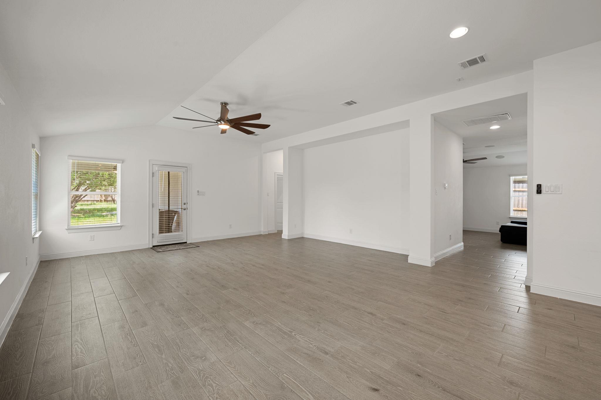 21203 Santa Rosa Ave, Lago Vista, TX 78645