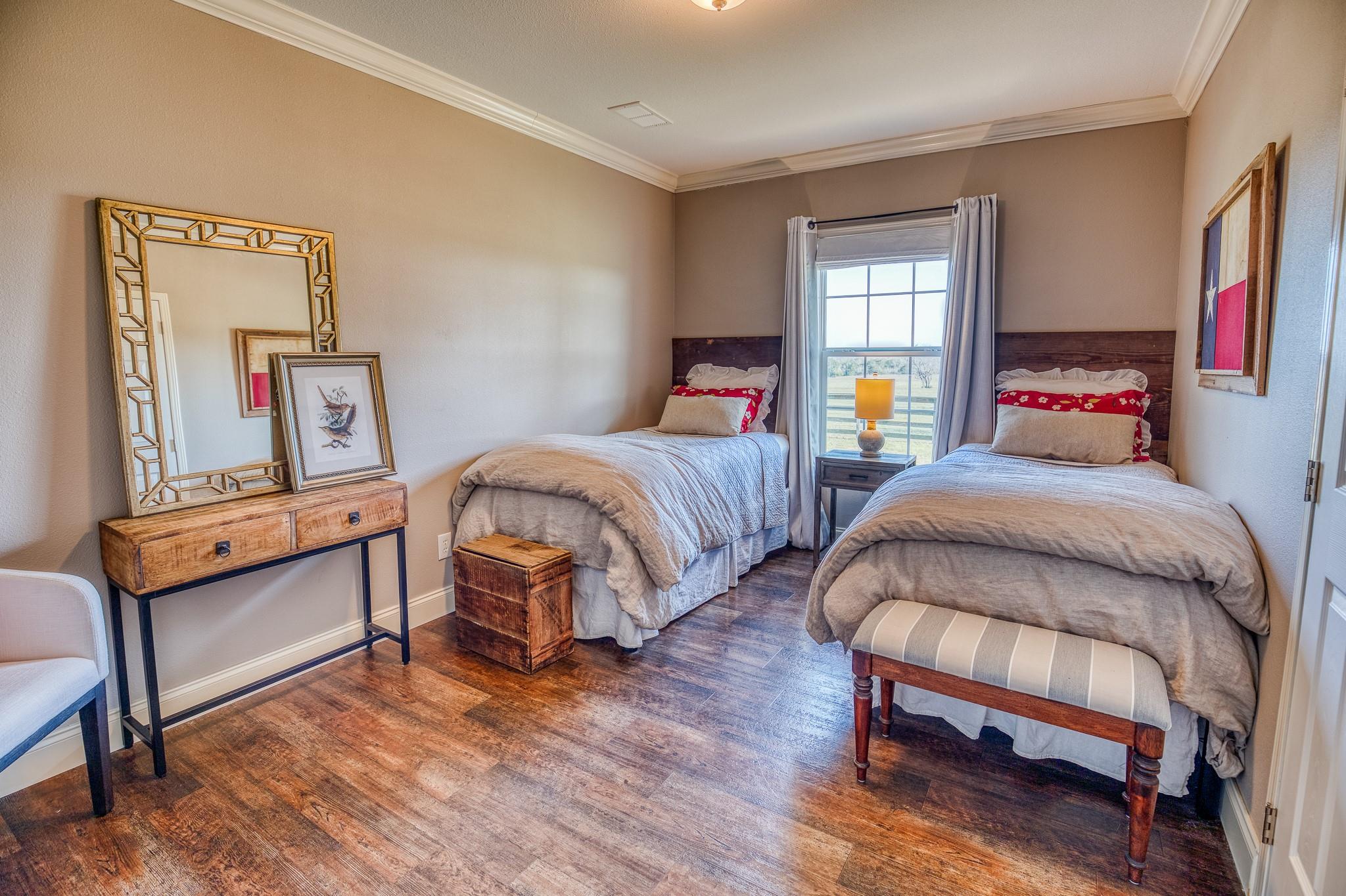 12893 E State Highway 97, Waelder, TX 78959