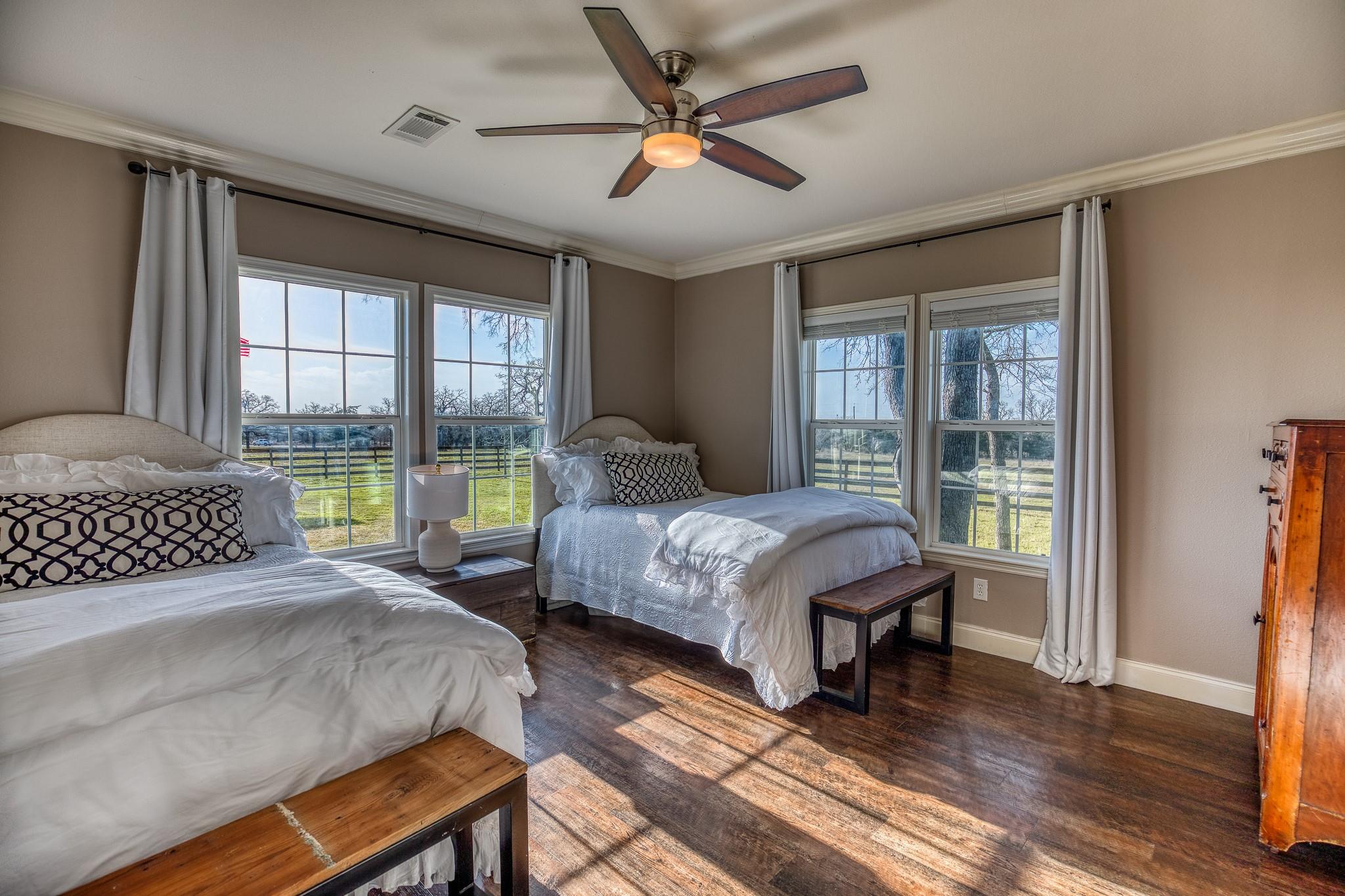 12893 E State Highway 97, Waelder, TX 78959