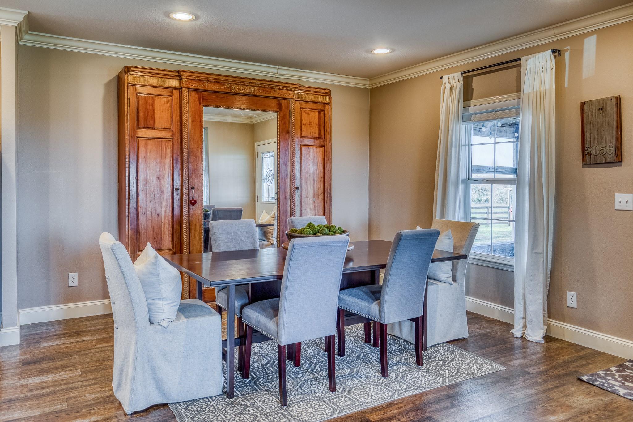 12893 E State Highway 97, Waelder, TX 78959