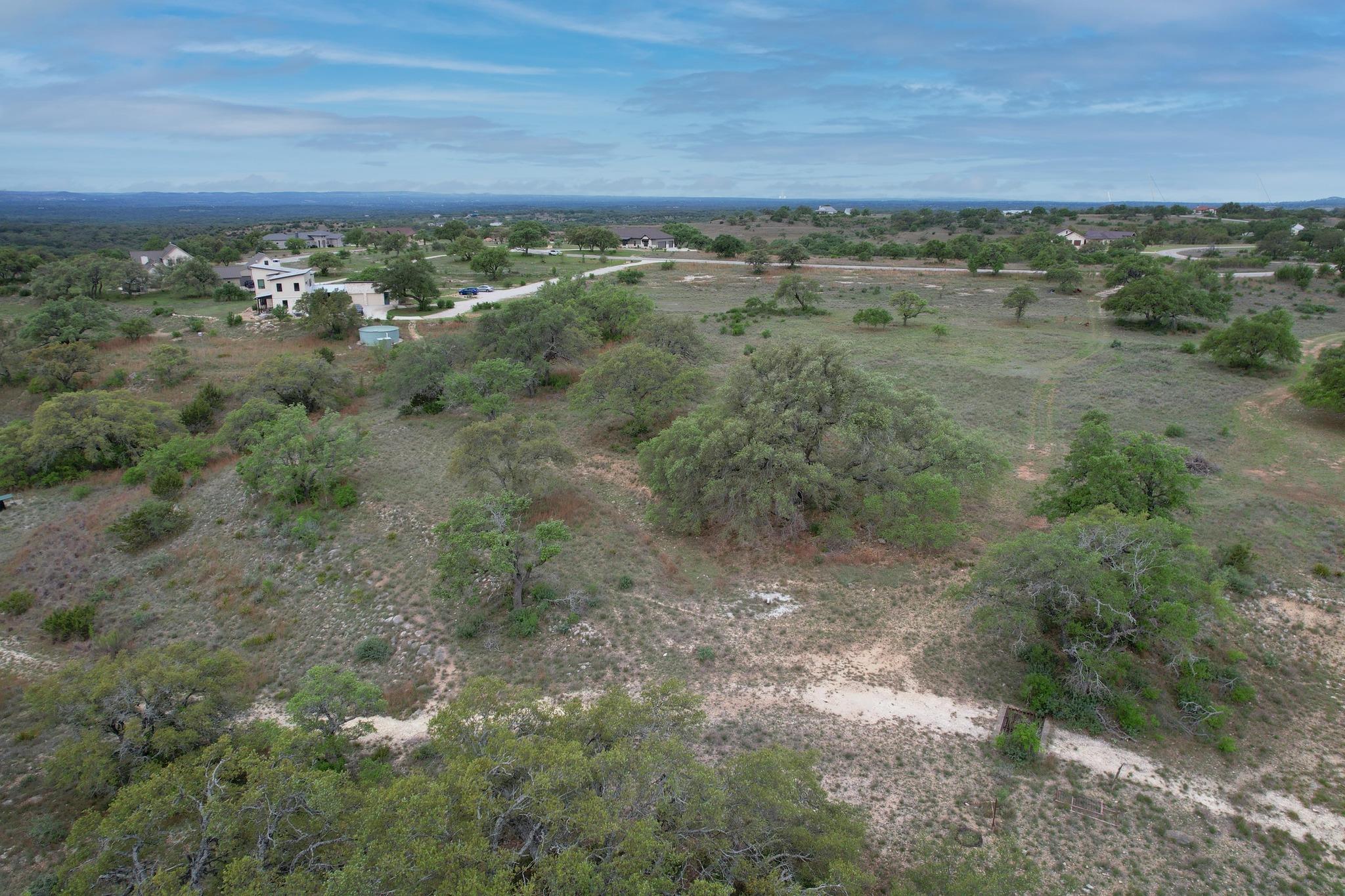 195 Cypress View Dr, Johnson City, TX 78636