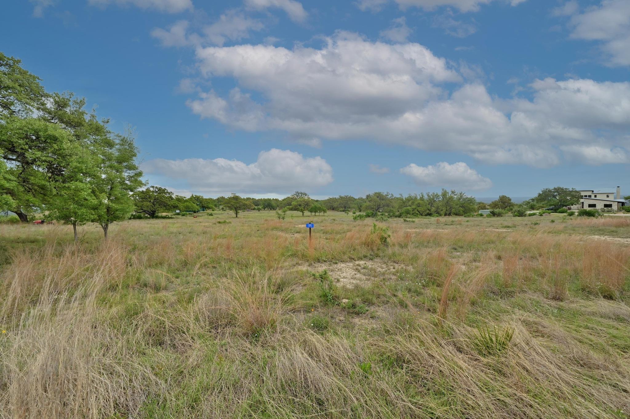 195 Cypress View Dr, Johnson City, TX 78636