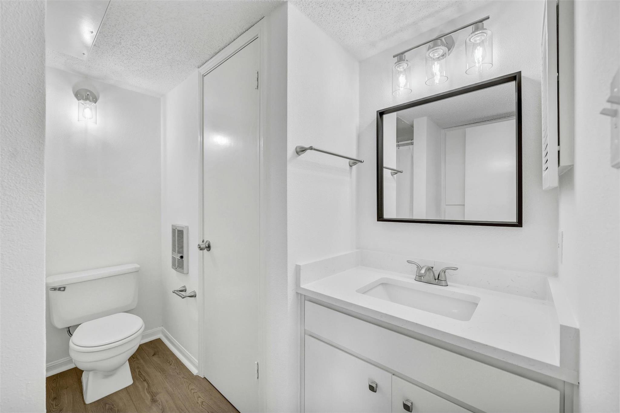 9226 Jollyville Rd # 223, Austin, TX 78759
