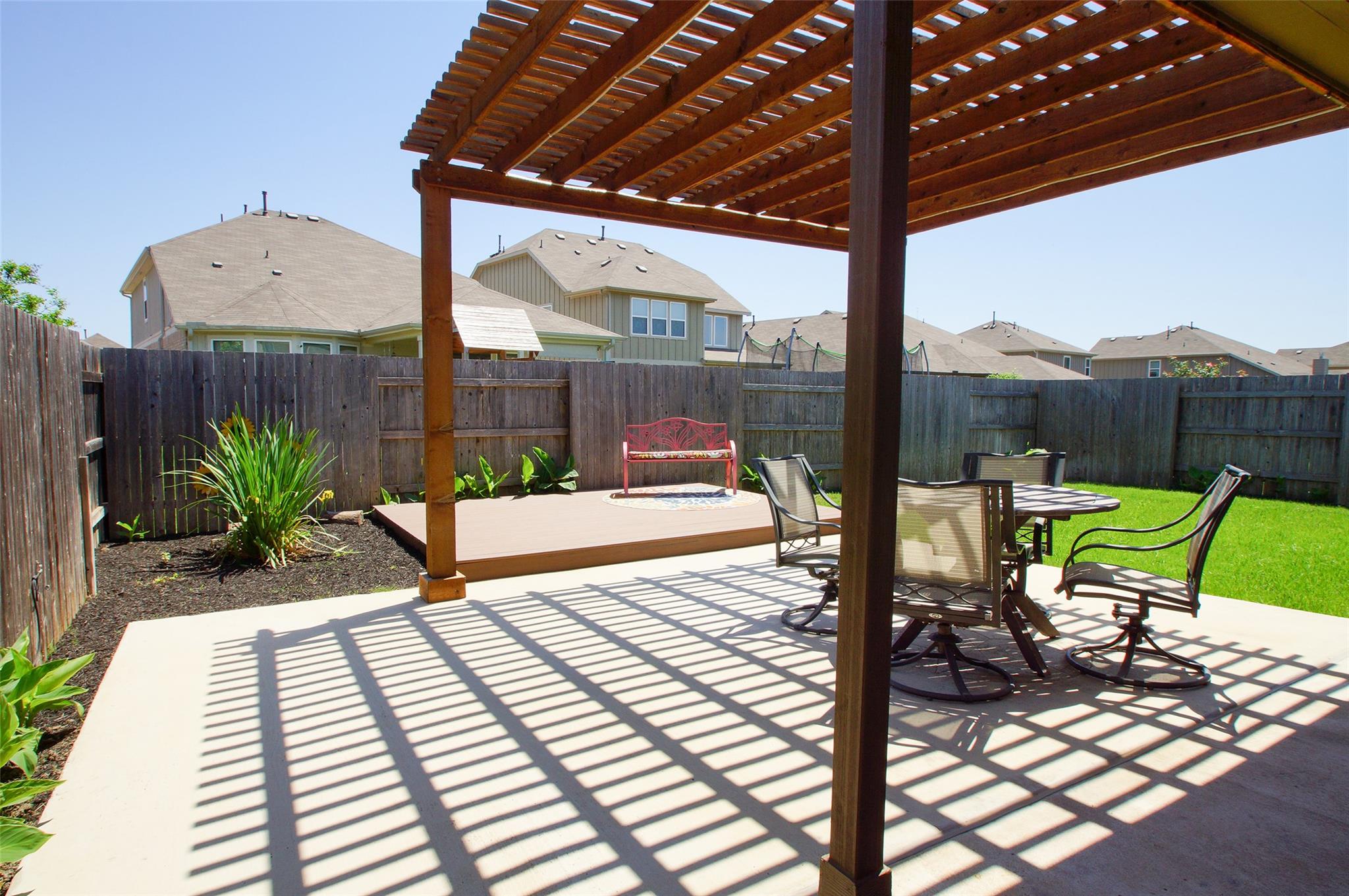 121 Palm Dr, Buda, TX 78610