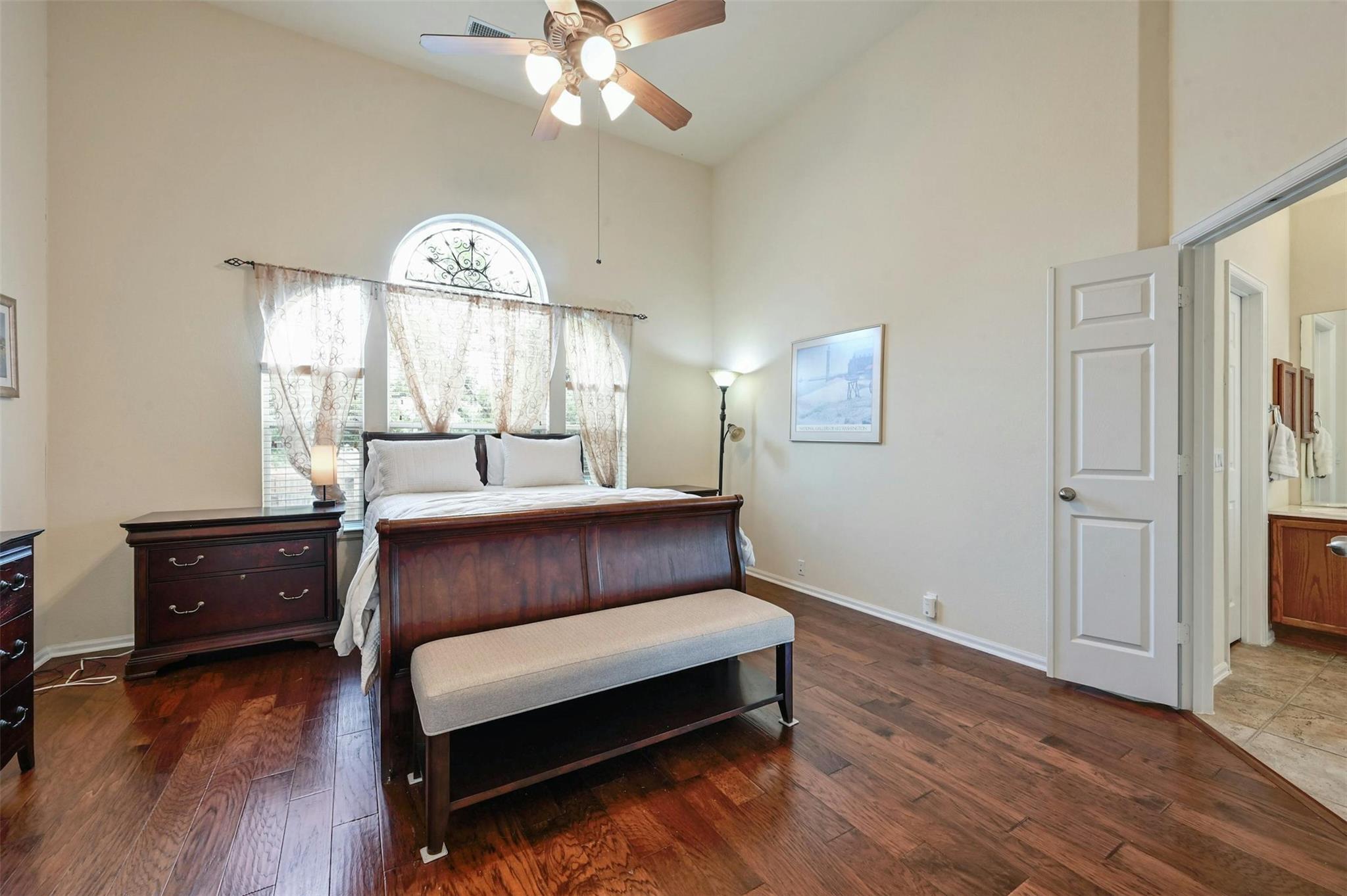 204 Saddleback Rd, Austin, TX 78737