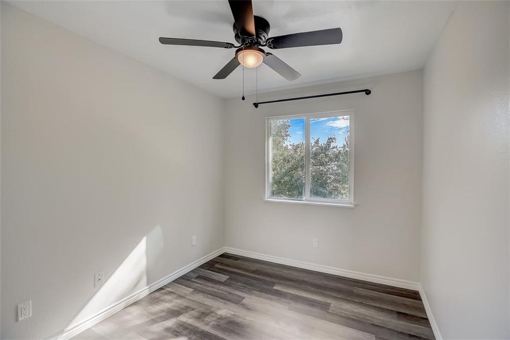 1525 Parkfield Cir, Round Rock, TX 78664