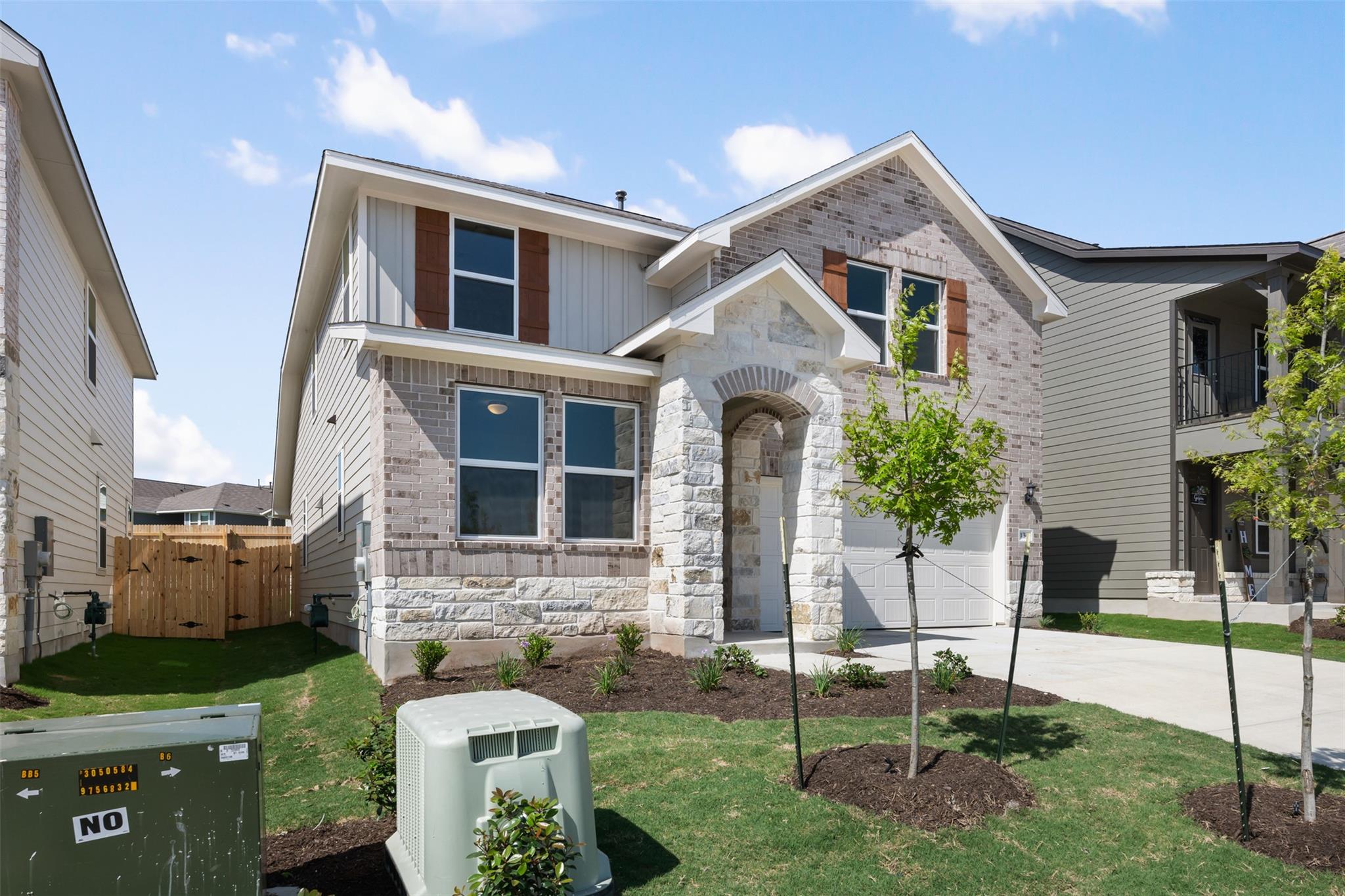 134 Brislecone Pass, Hutto, TX 78634