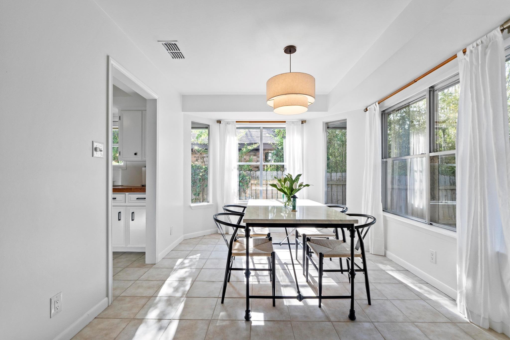 4811 Canyonbend Cir, Austin, TX 78735