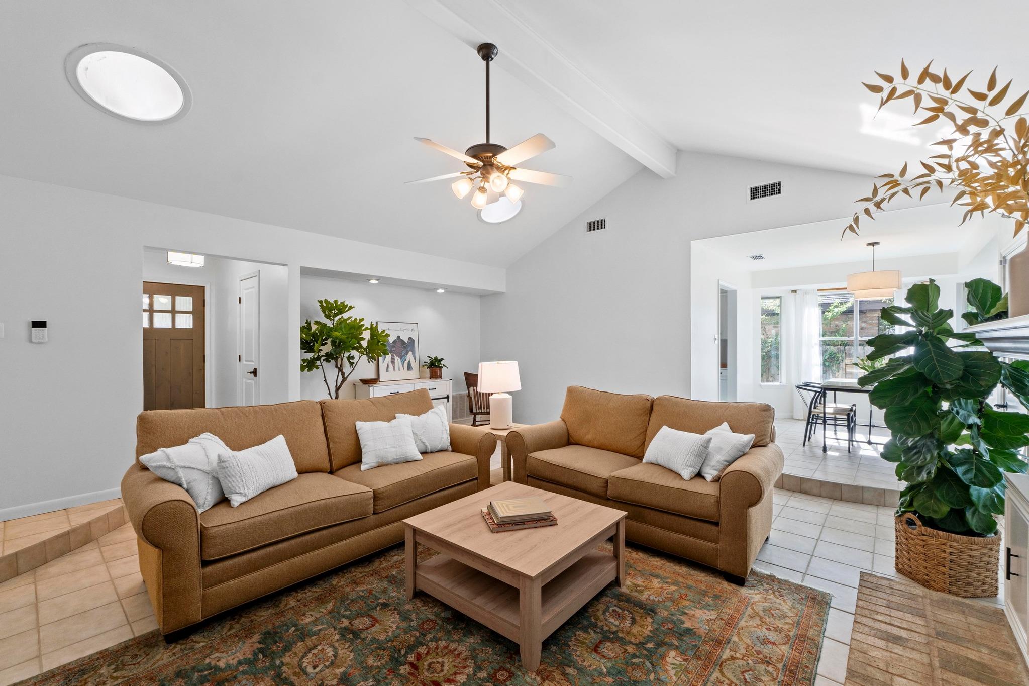 4811 Canyonbend Cir, Austin, TX 78735