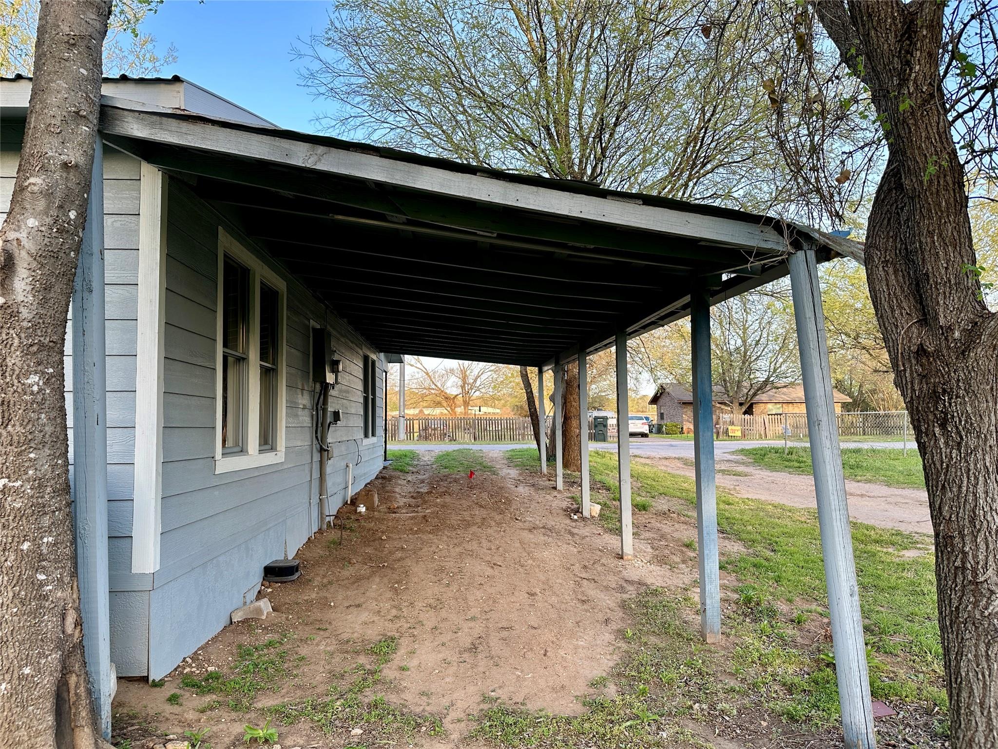 1916 Hill St, Bastrop, TX 78602