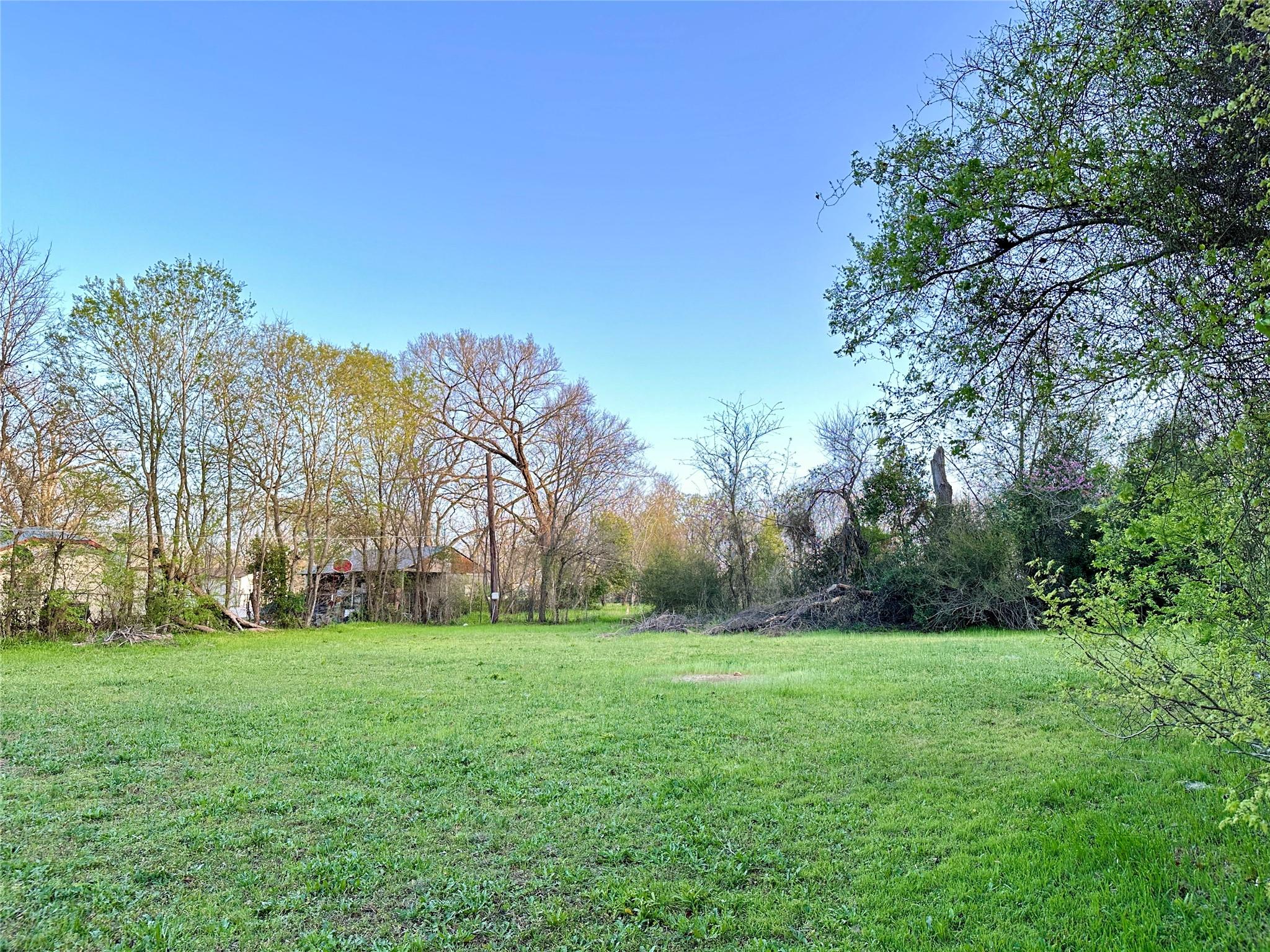 1916 Hill St, Bastrop, TX 78602