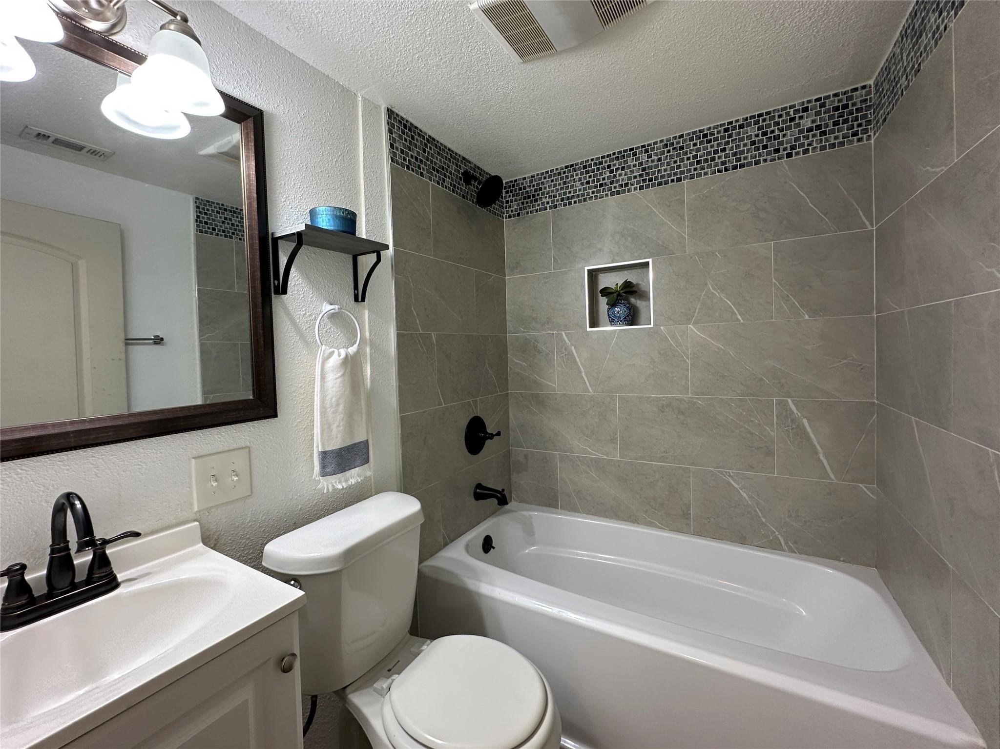 1916 Hill St, Bastrop, TX 78602