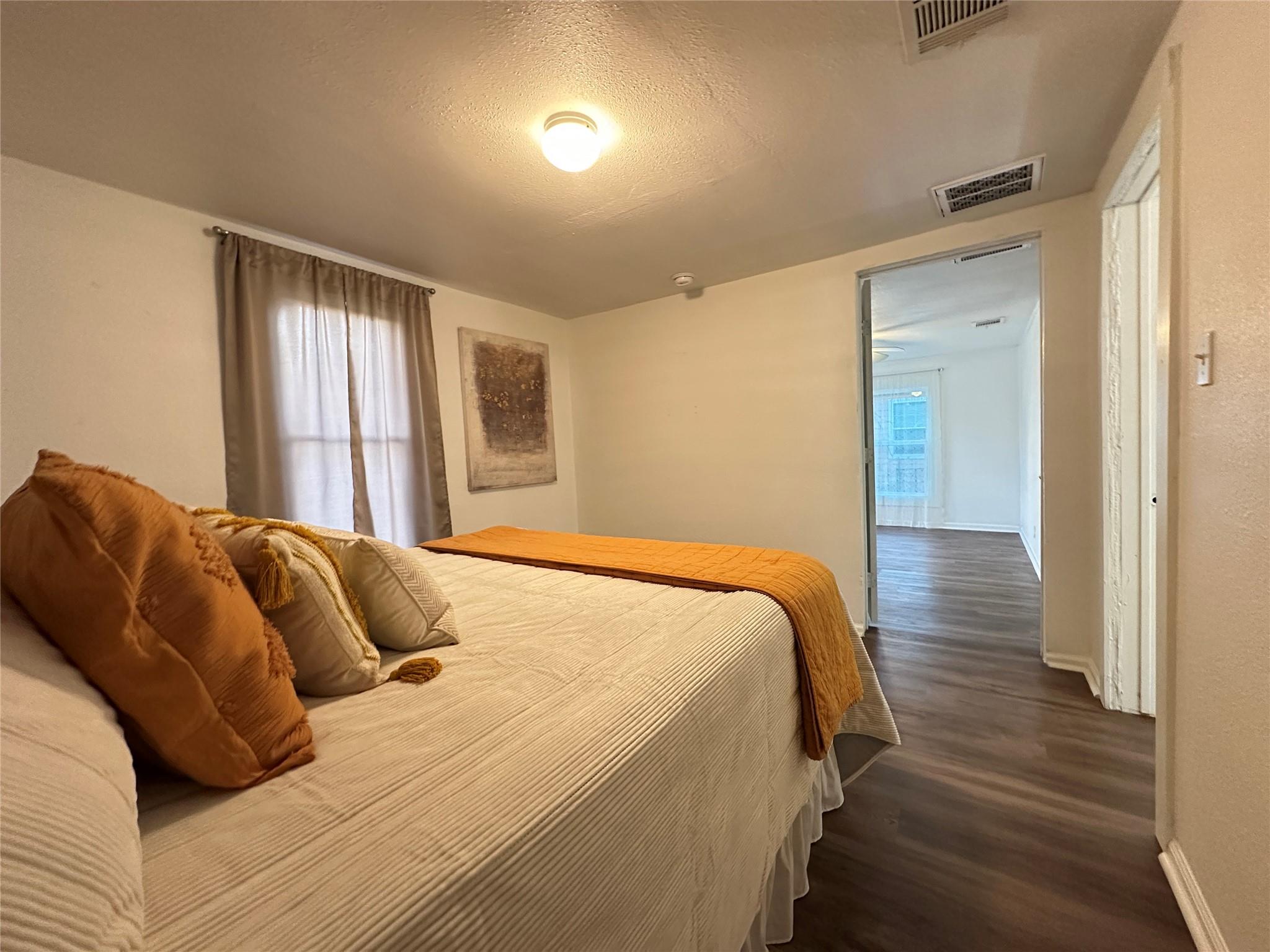 1916 Hill St, Bastrop, TX 78602