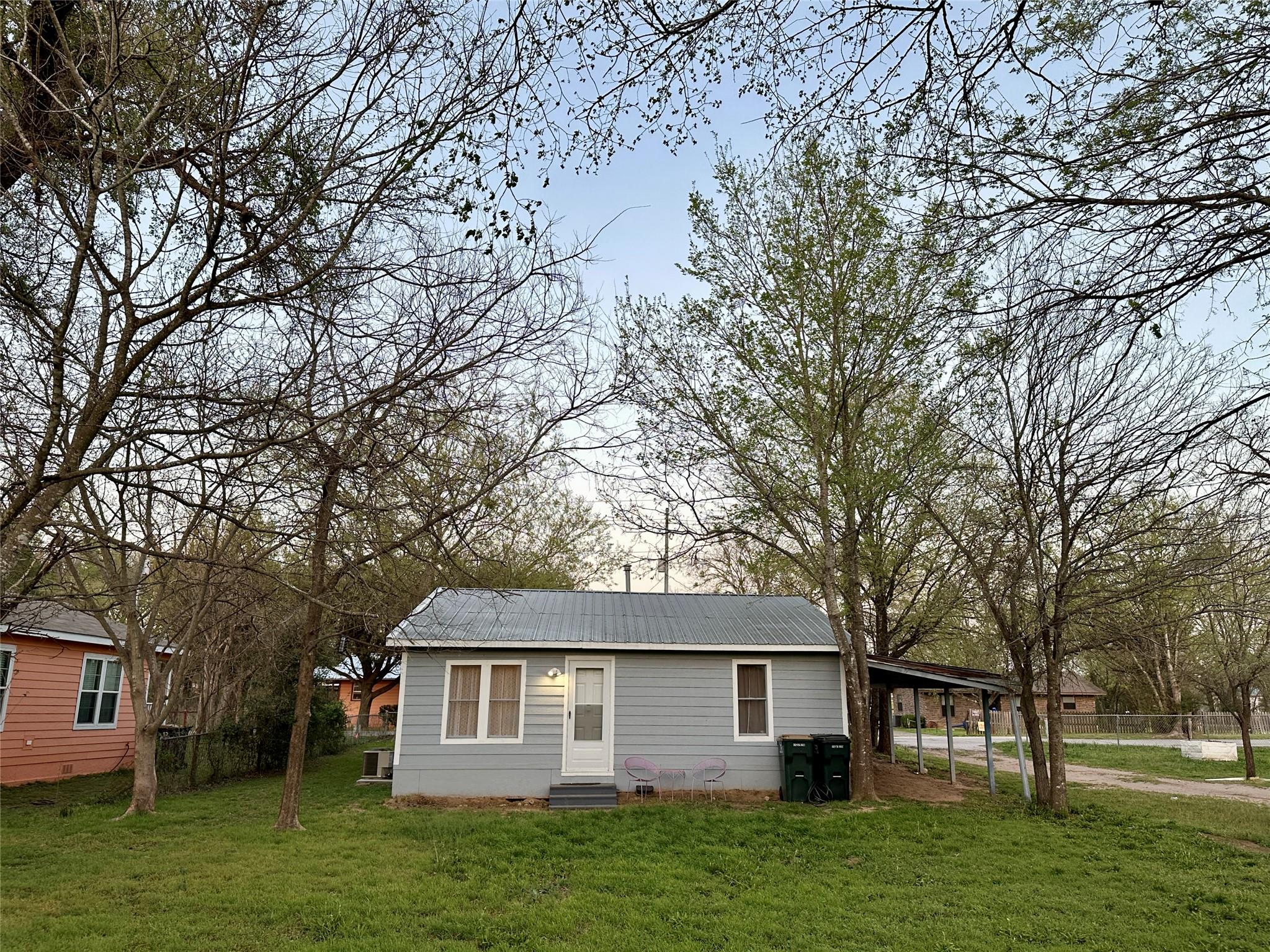 1916 Hill St, Bastrop, TX 78602