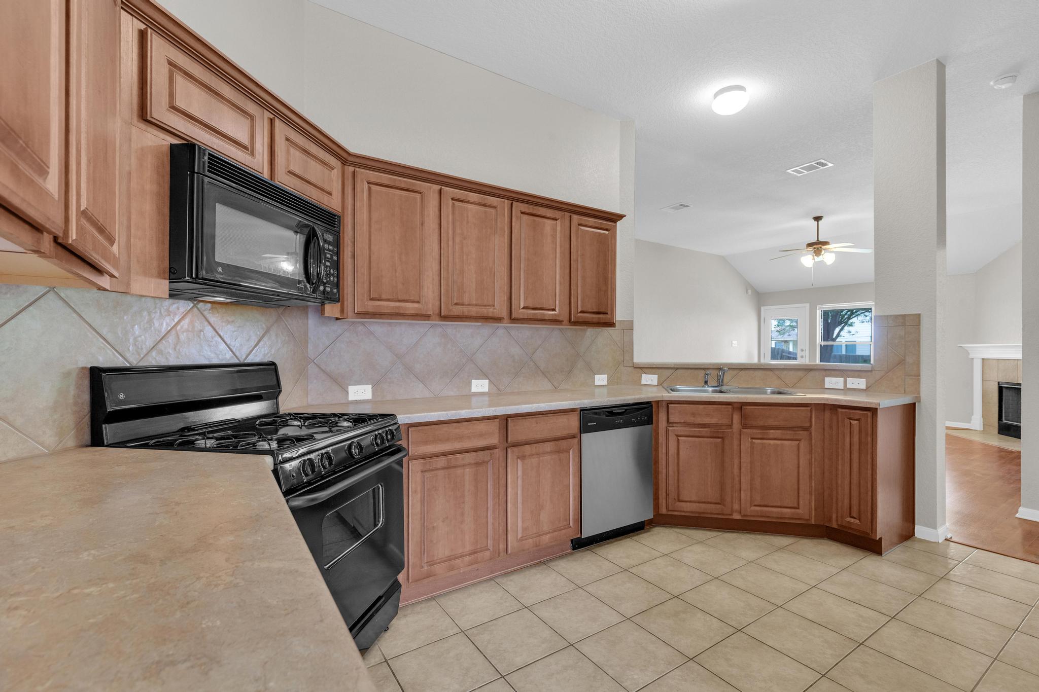 4424 Bent Path, Round Rock, TX 78665