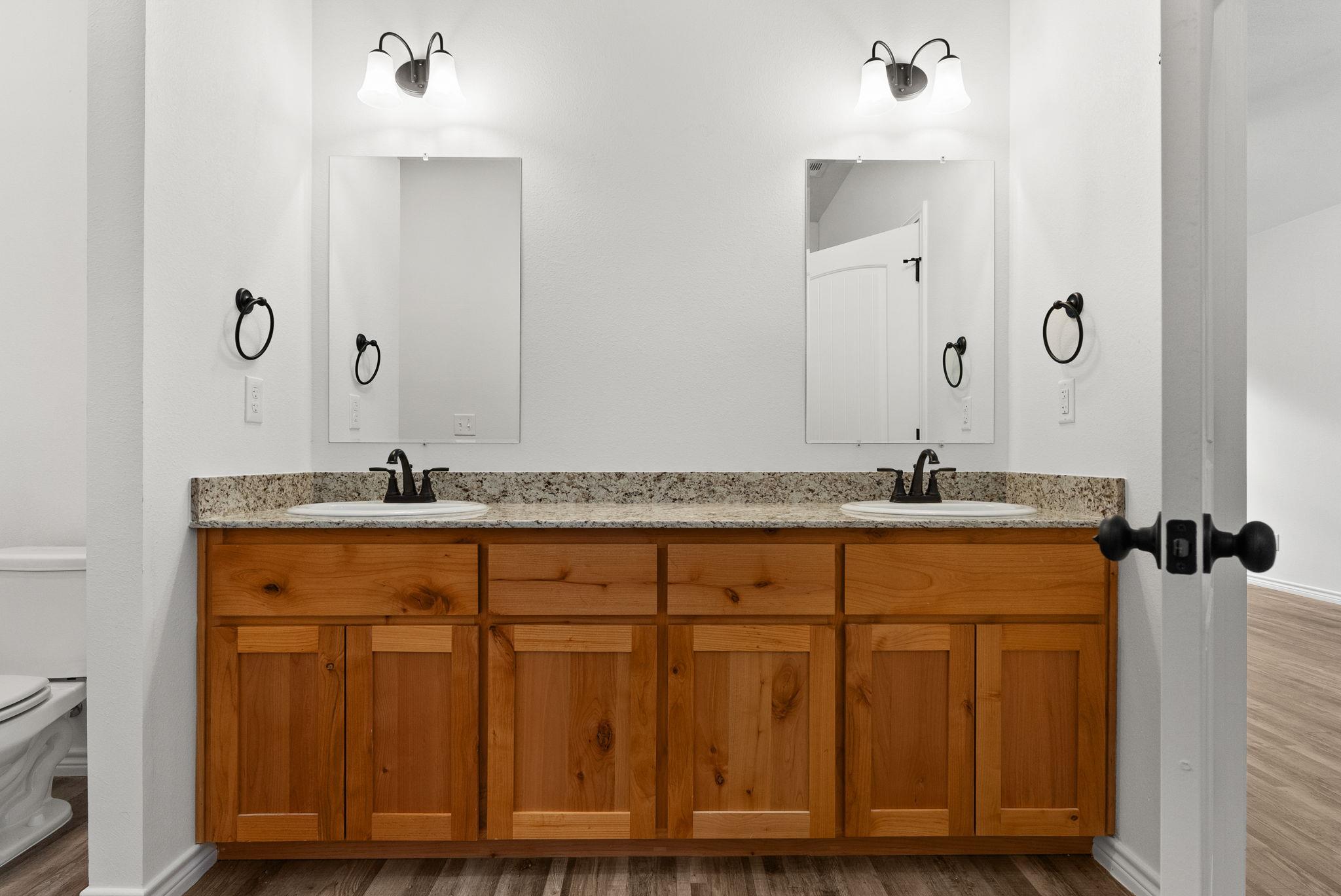 828 Elijah Ln, Lampasas, TX 76550