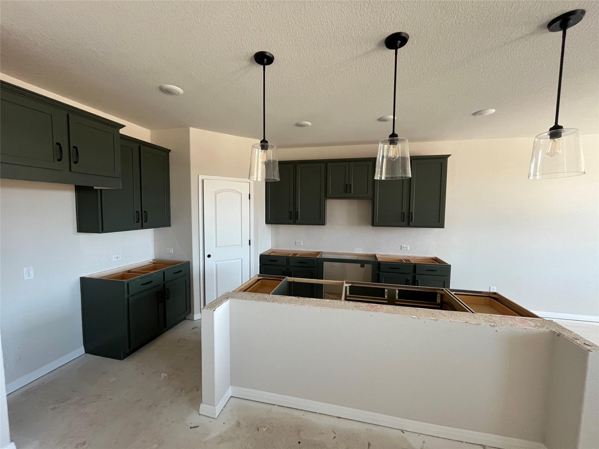 2456 Walking Y Rd, Georgetown, TX 78633