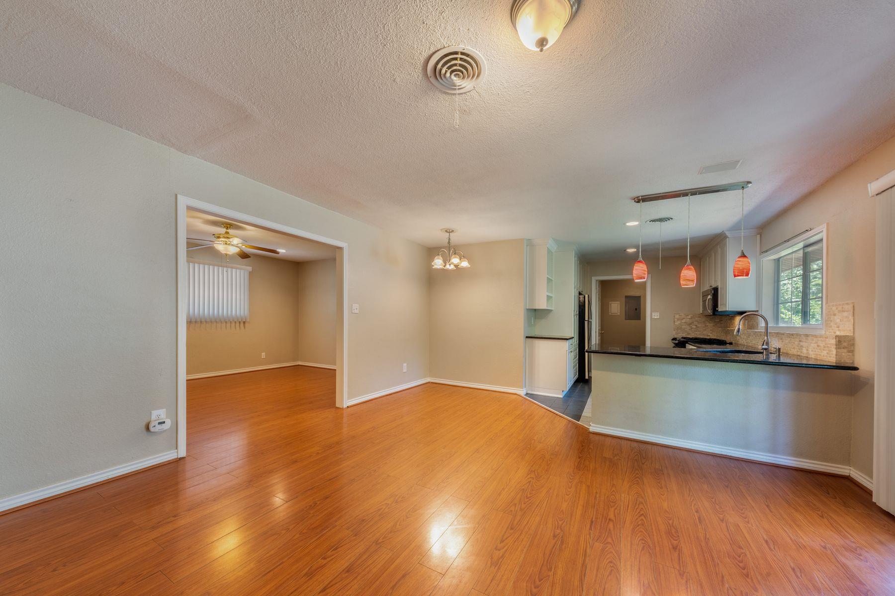 2004 Teakwood Dr, Austin, TX 78757