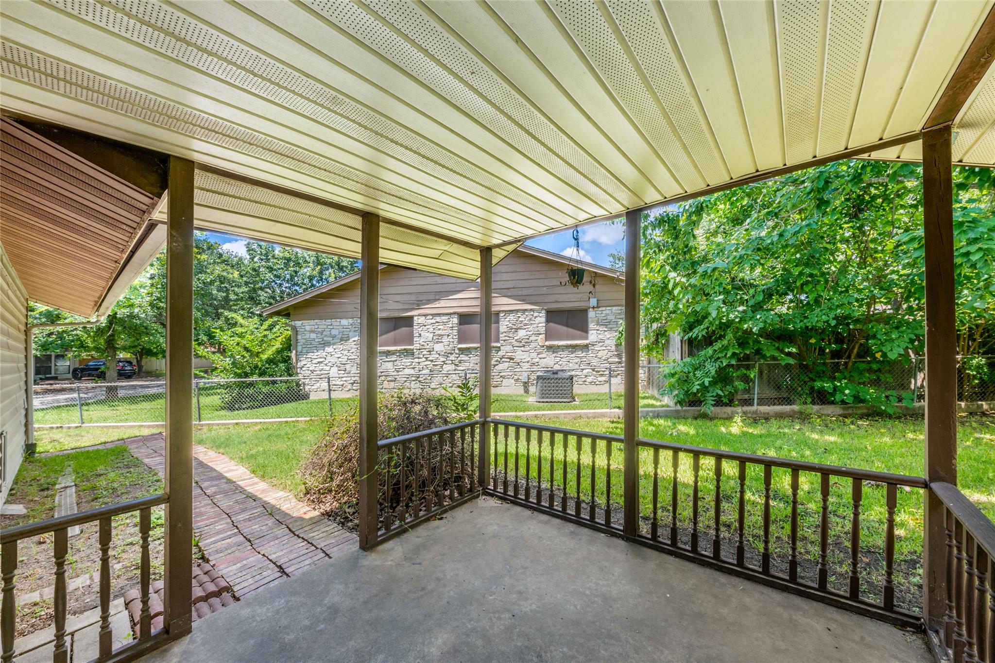 2004 Teakwood Dr, Austin, TX 78757