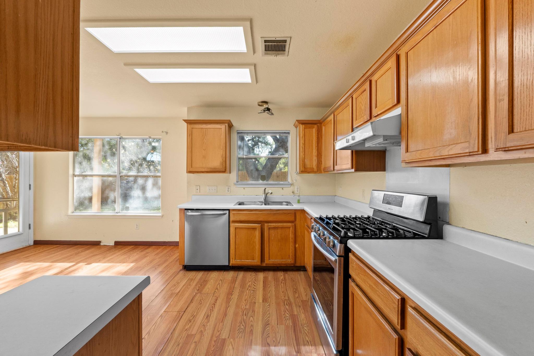 8917 Corran Ferry Dr, Austin, TX 78749