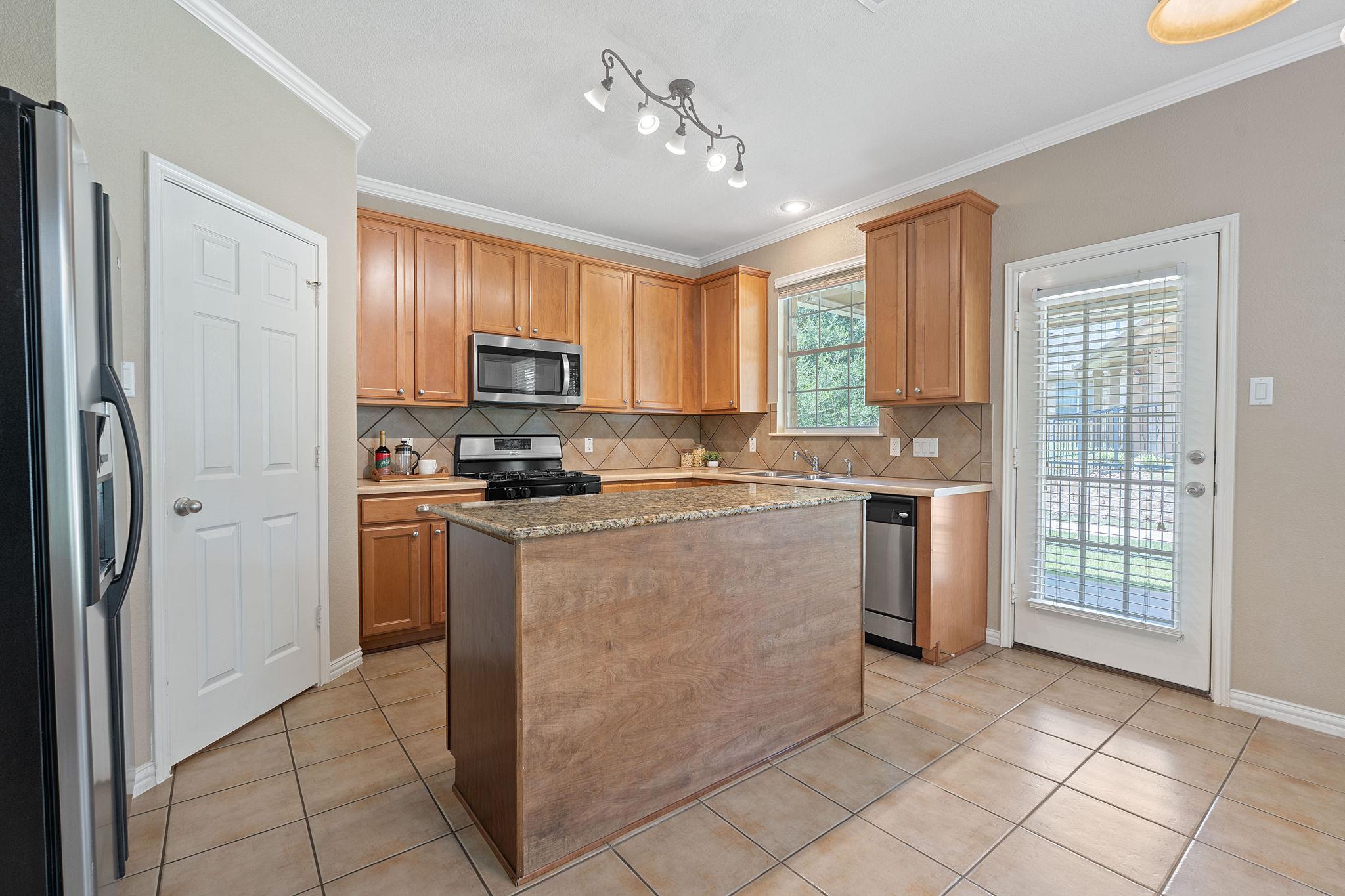 16100 S Great Oaks Dr # 2702, Round Rock, TX 78681