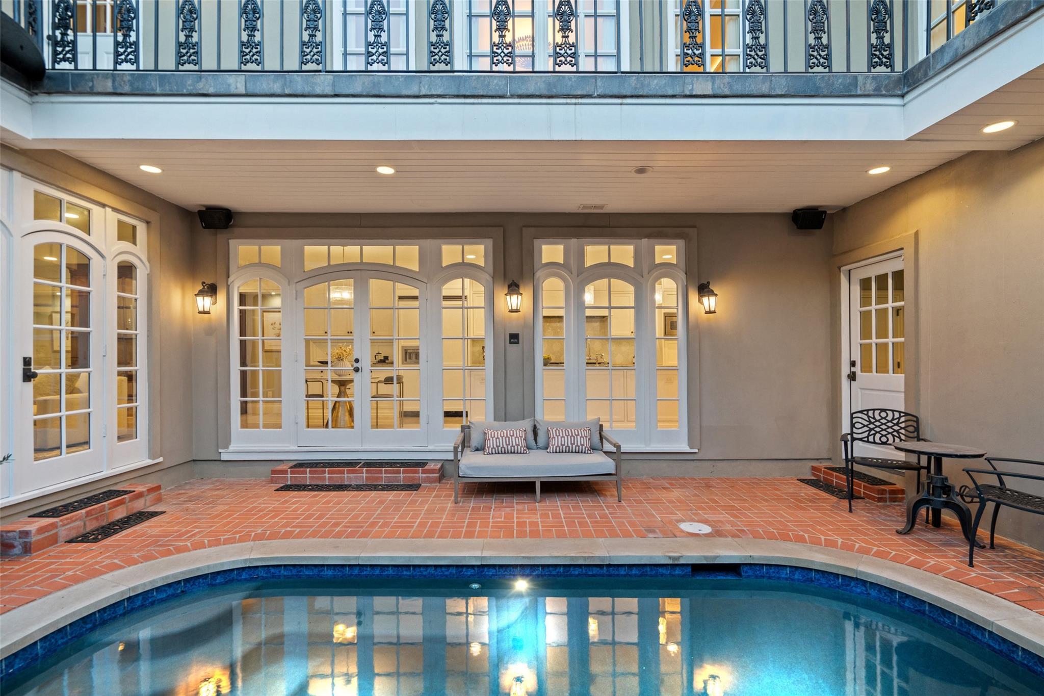 1810 W 35th St, Austin, TX 78703