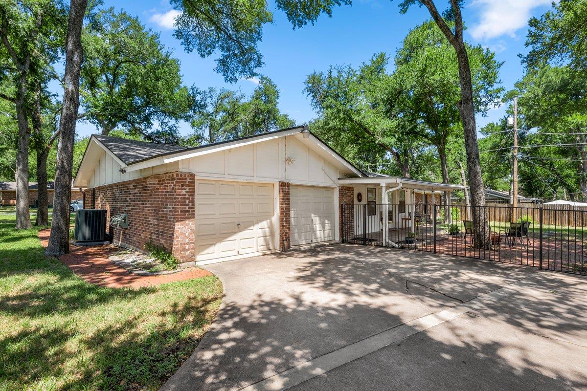 13001 Stillforest St, Austin, TX 78729