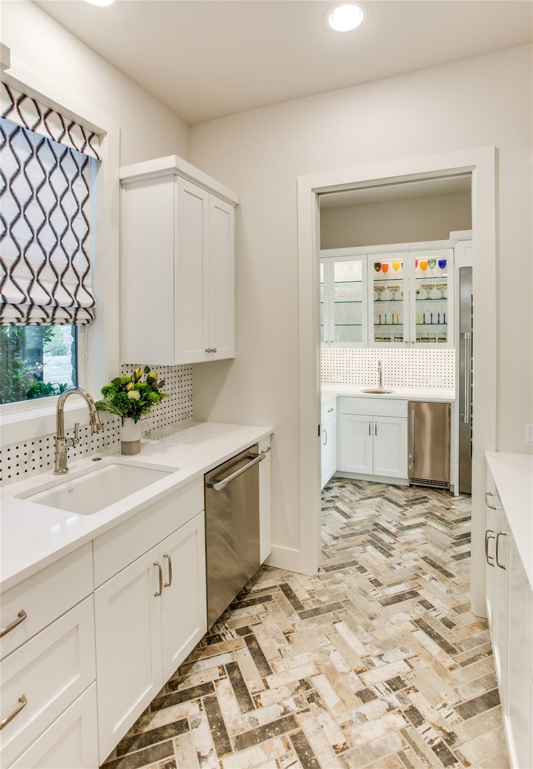 202 Bella Colinas Dr, Lakeway, TX 78738